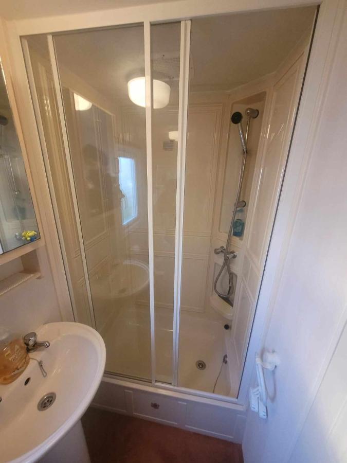 S313 3 Bed Caravan Golden Palm Chapel Saint Leonards Buitenkant foto